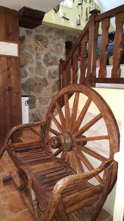Apartamentos Rurales Tauro Cabezuela Del Valle Kültér fotó